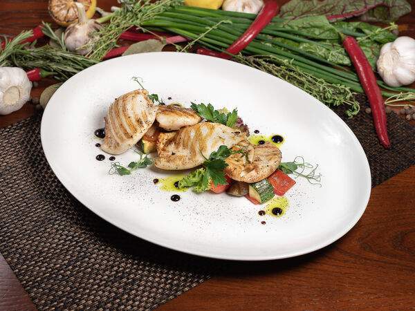 Британника - Кальмары на гриле с овощами