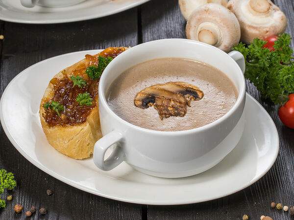 Хлебные истории - Суп-крем из шампиньонов с белыми грибами