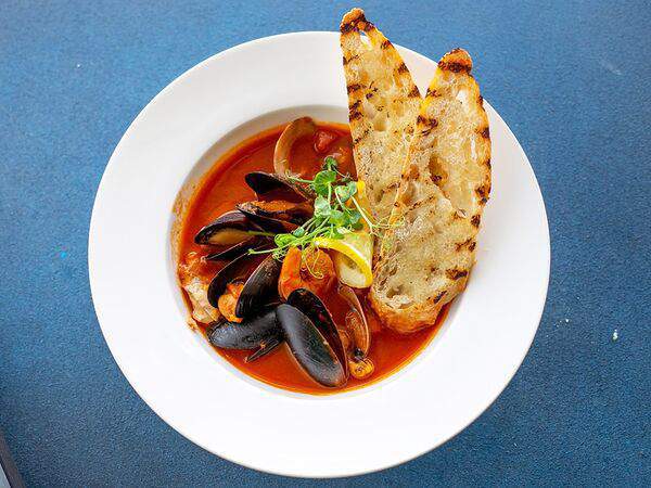 Pasta Uno - Томатный суп с морепродуктами