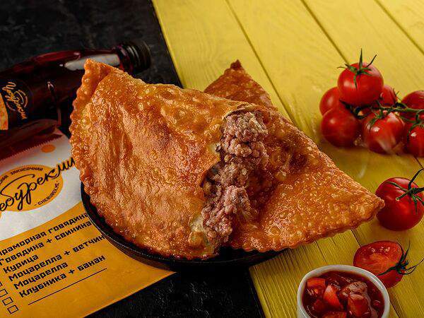 Чебурекми - Чебурек с говядиной и свининой