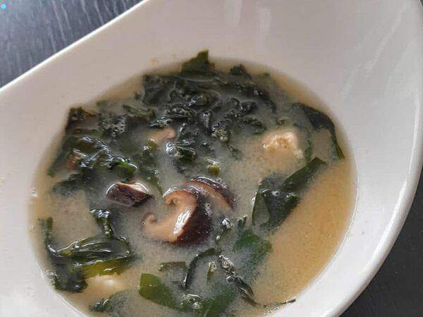 Unobar - Мисо-суп с вонголе