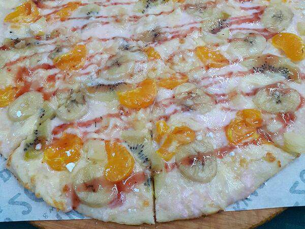Aquarela - Пицца с мандаринами