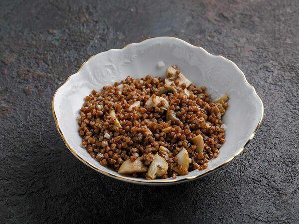 Ресторан Каре - Греча с луком и грибами