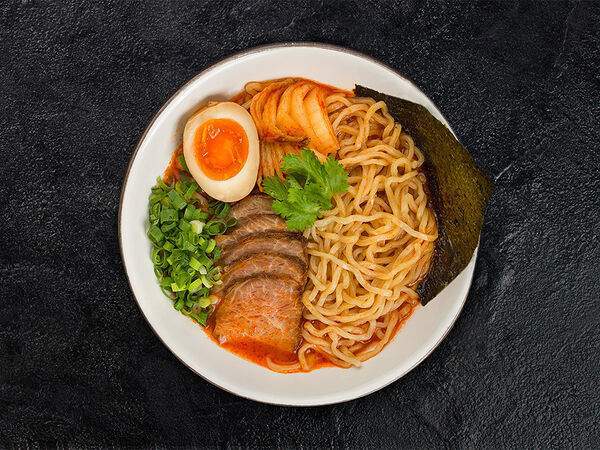 Bluefin Ramen Sushi Nikkei - Рамен Кимчи c говядиной