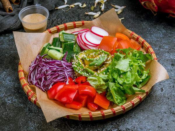 Фо дат вьет - Салат с авокадо