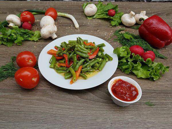 Ланч-кафе Baza Plaza - Фасоль стручковая с овощами