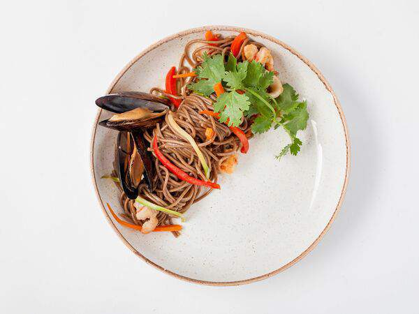 Бай тай - Соба с морепродуктами