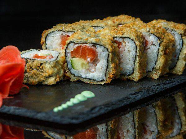Gios Gastrobar - Ролл Темпура Лосось