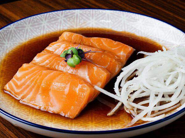 Clan - Сашими из лосося в соусе понзу