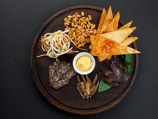 Челси паб - Тарелка BEERлога