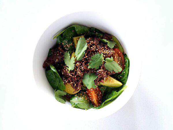 GM cafe - Салат томленая щека