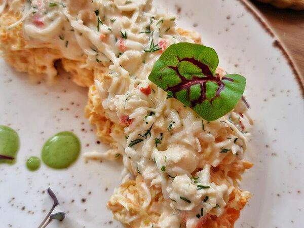 Кафе Маруся - Салат Мимоза с крабом