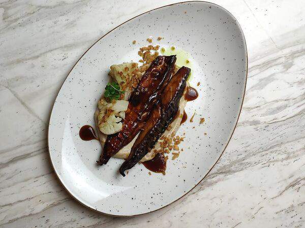 Massimo - Макрель с двумя видами цветной капусты и унаги