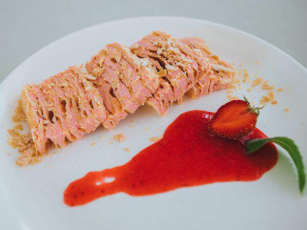 Familia - Наполеон клубничный