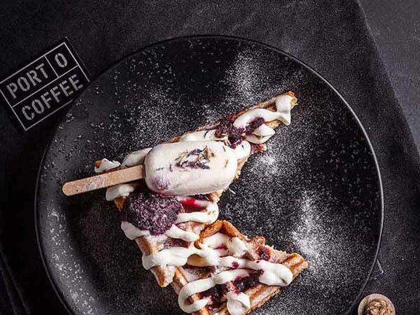 Port o Coffee - Вафли с лавандой и черникой