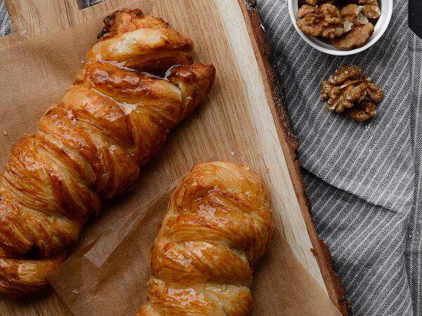 Лакма - Даниш с грецким орехом