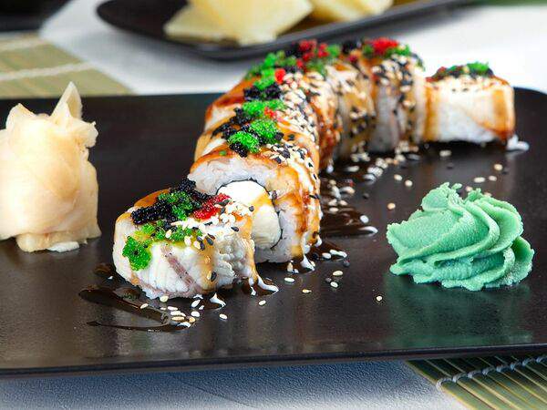 Чентуриппе - Ролл Филадельфия с угрем