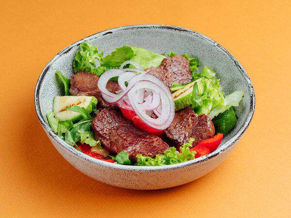 T-Cafe - Салат с телятиной