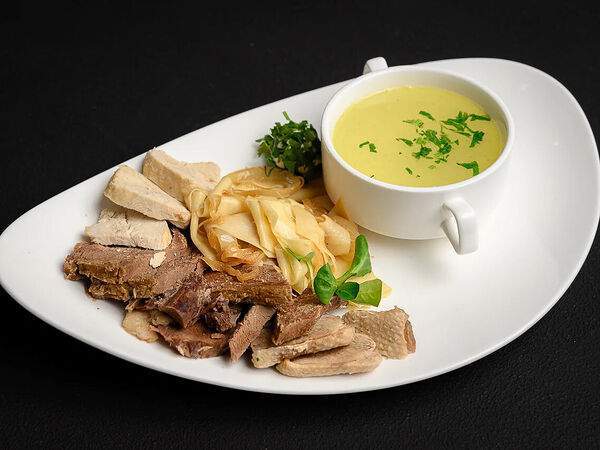 Урал Тау на Гоголя - Бешбармак из пяти видов мяса