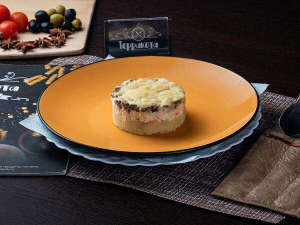 Кафе Терракота - Теплый салат с шампиньонами