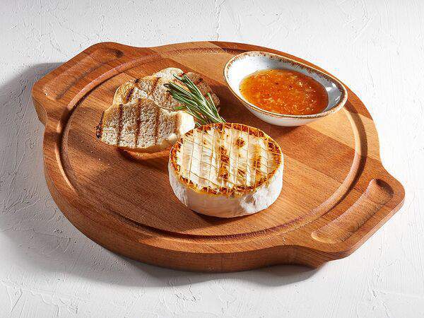 Pizzarella36 - Камамбер на гриле с джемом из инжира