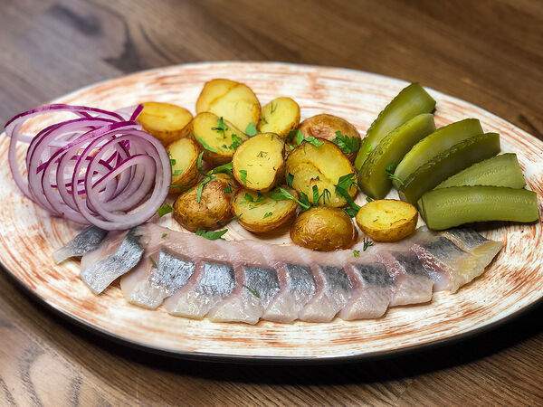 Sw bar - Селедка с картофелем