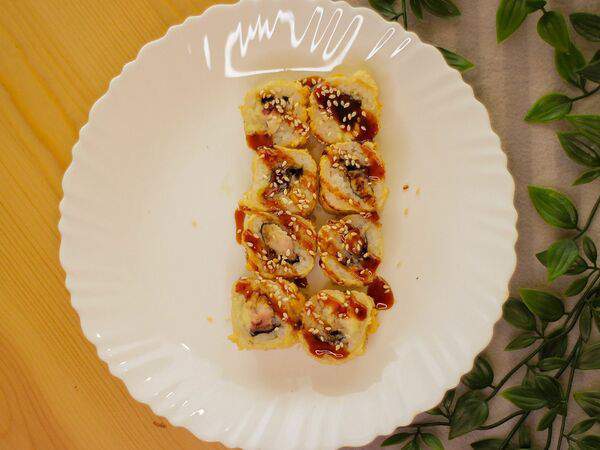 Yummy world - Жареные роллы с угрем