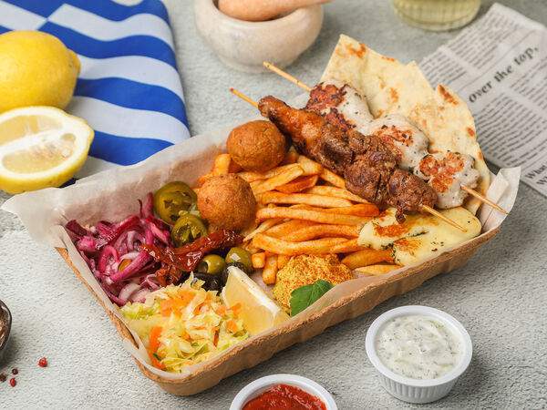 The Gyros Bistro - Мясное Мезе - тарелка греческих закусок