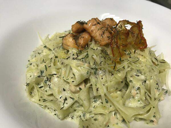 Полли - Феттуччине с лососем