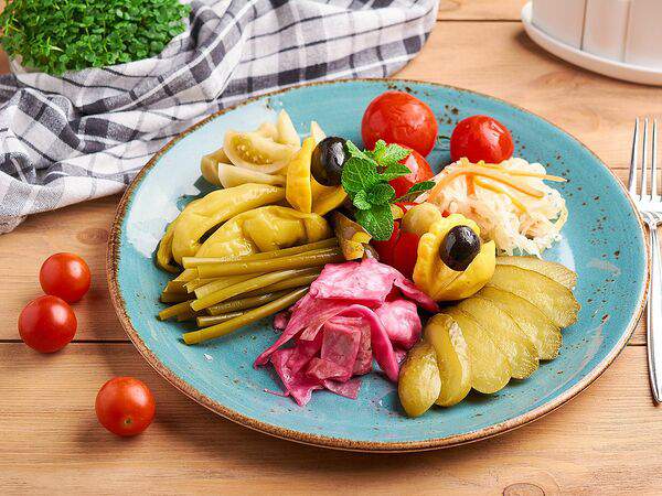 Горки 10 - Ассорти домашних солений