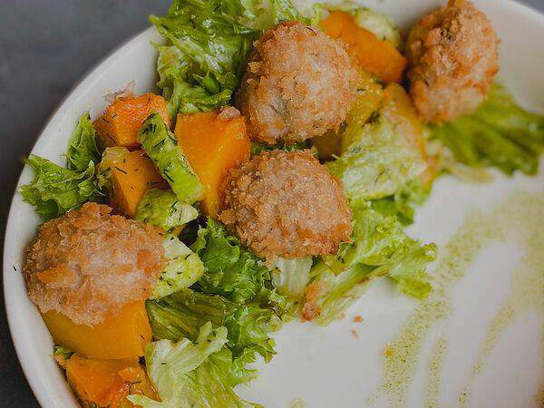 Ресторан 101 - Салат с печеной тыквой