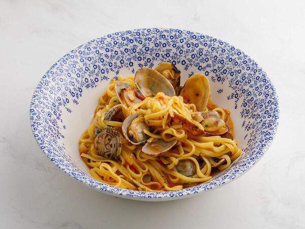 Oggi Bistro - Спагетти с ракушками вонголе