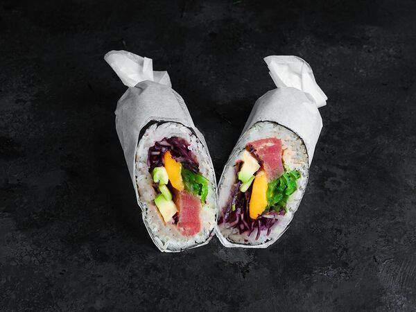 Tsunami - Суширрито с тунцом