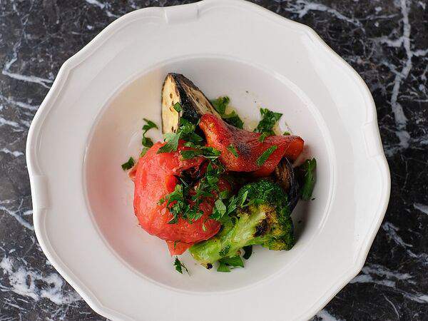 Bisou Bisou Bistro - Овощи на гриле, сыр