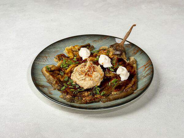 Гастробар Море - Печеный баклажан с козьим сыром