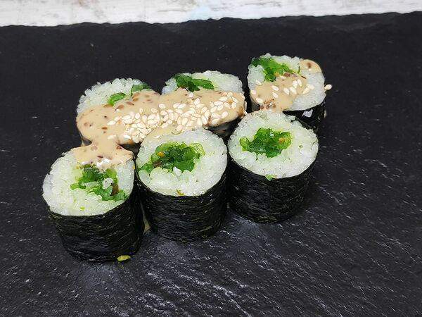 Wok & Roll - Ролл Чука