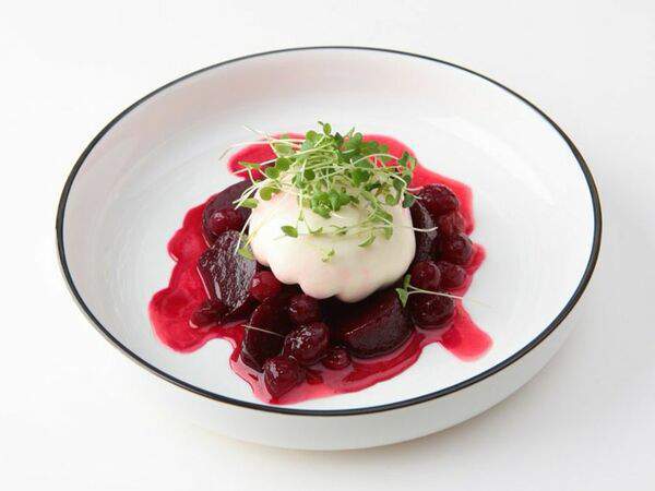 Colors Сafe - Буратта со свеклой и клюквой