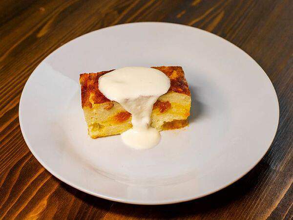 Два рубля - Запеканка творожная с курагой и сметаной