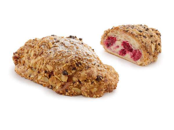 Пекарня Konigsbacker - Круассан Королевский с вишней