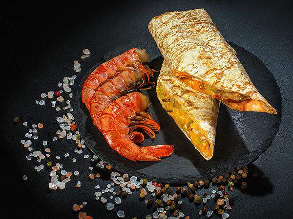 Meat Space - Шаурма с лангустинами на углях