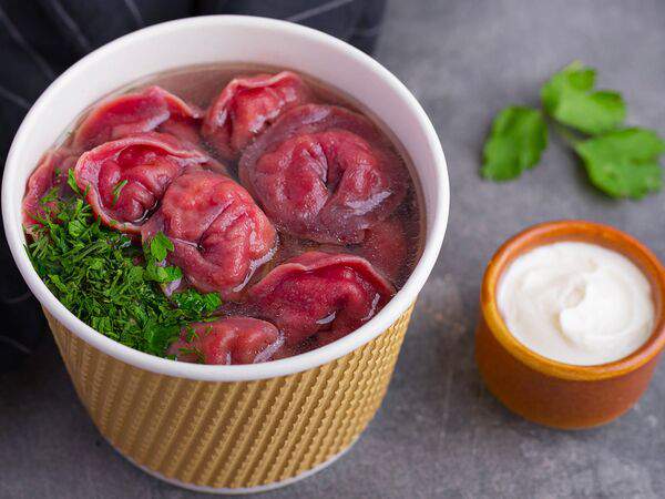 Тёрка - Пельмени из морепродуктов ручной лепки с бульоном Том ям