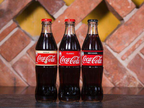 Дубай Фьюжен Арабская кухня - Coca-Cola в стекле