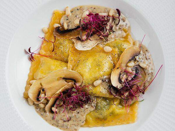 Forno rosso - Равиоли с рикоттой и шпинатом