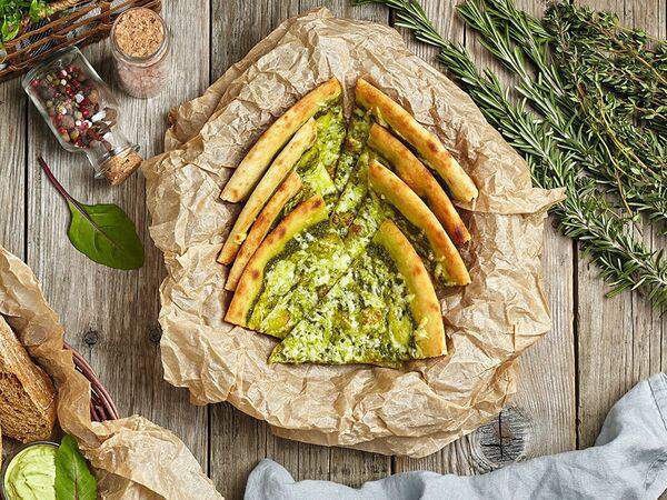 Liman - Фокачча с песто и пармезаном