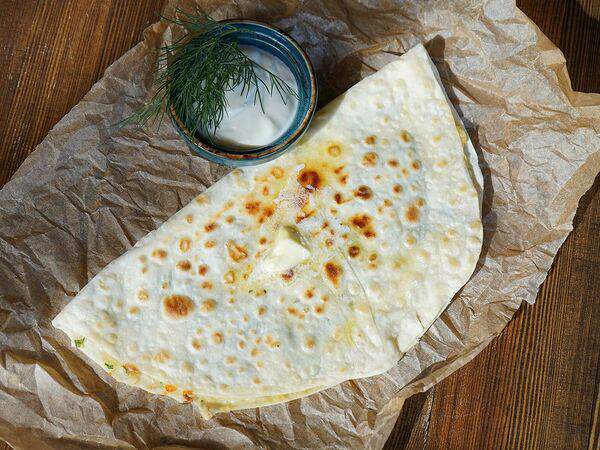 Крафт-кафе Вжарим - Хрустящая лепешка с картофелем и сыром