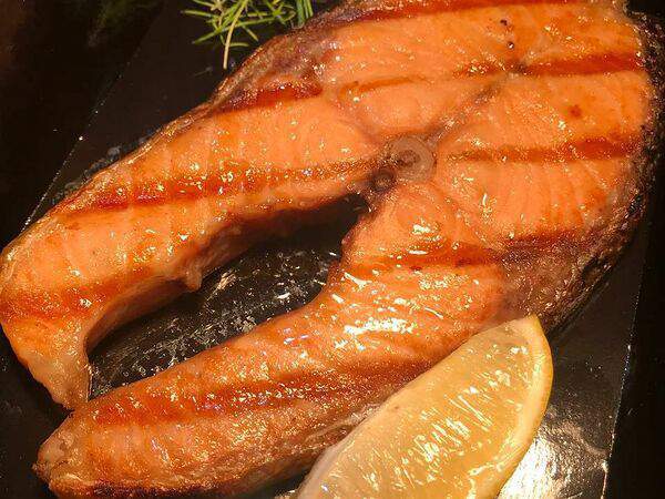 Сказка Skazka Печь & Гриль - Стейк из семги