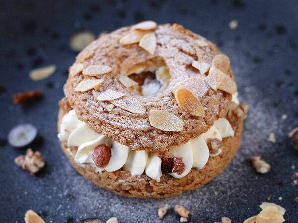 The Odi - Париж-Брест с фермерским творогом и клубникой