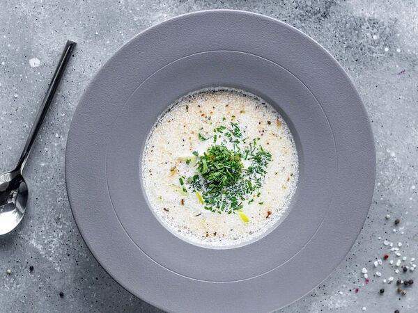 Gagarin Gastro Bar - Сливочная уха с лососем