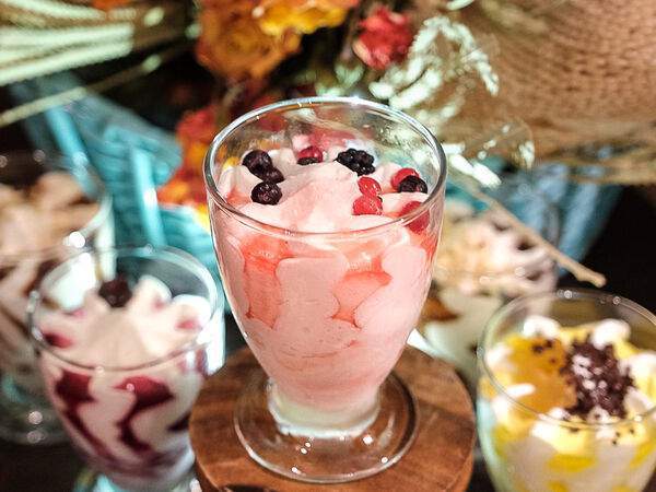 Десерт Коллекция - Мороженое Клубника со сливками