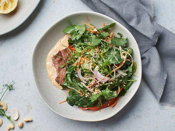 Kobutsu - Салат из говядины со свежими овощами